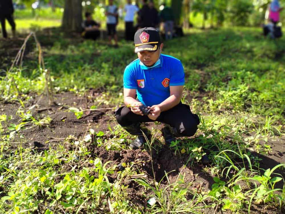 Peringati Hari Hutan Sedunia, Gerakan Lestari Alam Raya Lakukan Aksi Tanam Pohon