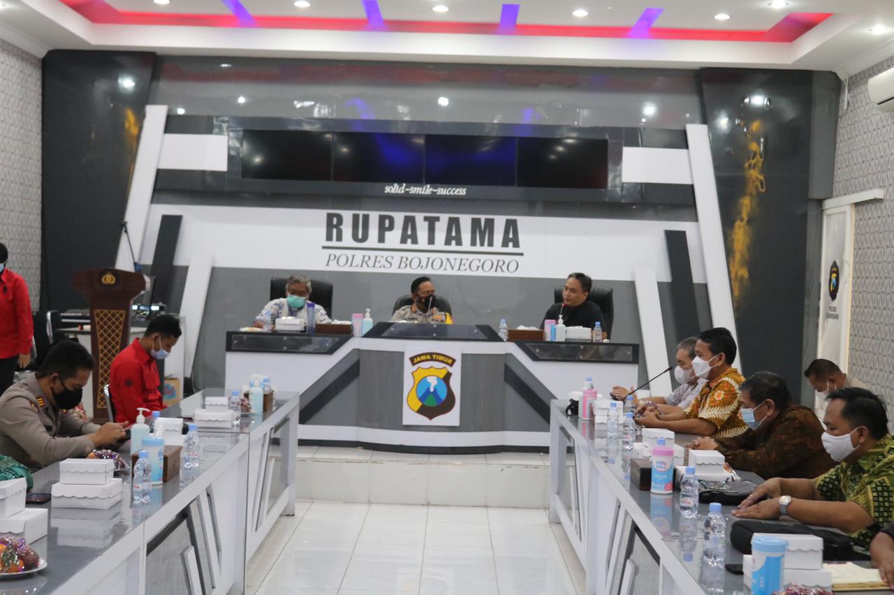 Jelang Perayaan Paskah, Kapolres Bojonegoro Ajak Masyarakat Saling Jaga Kerukunan dan Toleransi