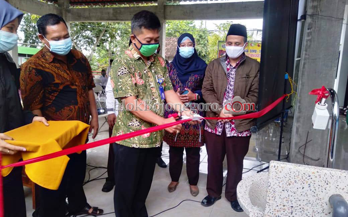 Bermodal Rp350 Ribu, Mahasiswa Unugiri Ciptakan Tempat Cuci Tangan Otomatis