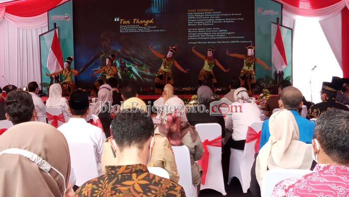 Tari Thengul Sambut Kedatangan Menpan RB