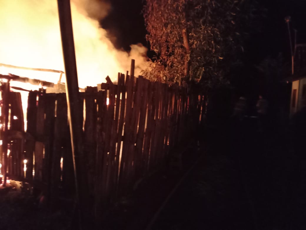 Diduga Korsleting Listrik, 3 Rumah di Perumahan Perhutani Terbakar