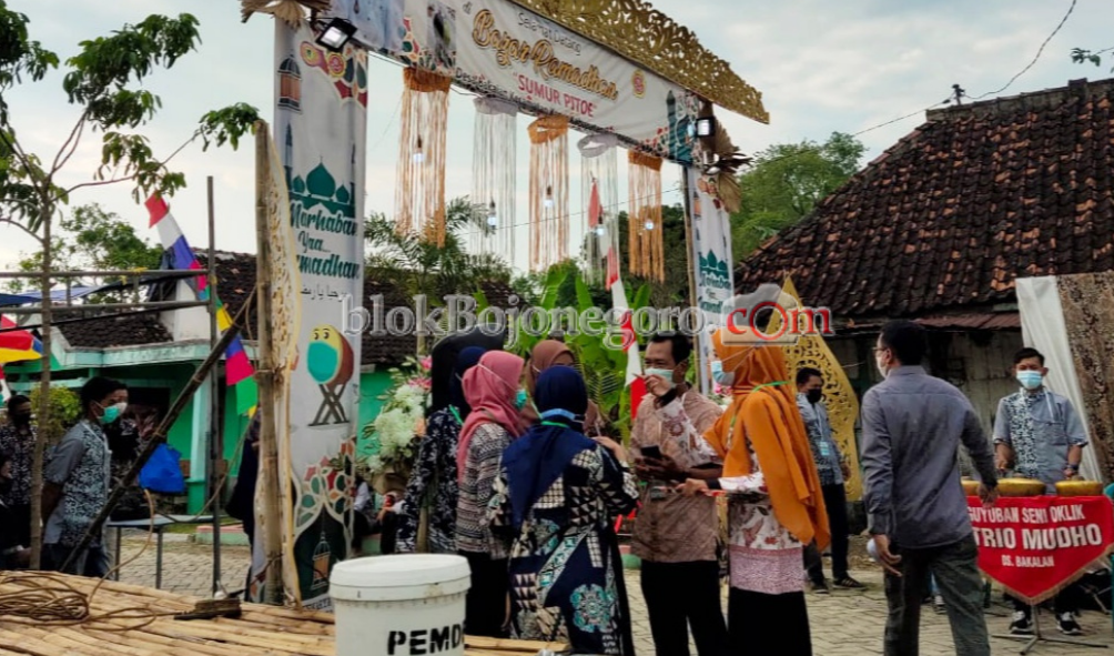 Desa Bakalan Gelar Bazar Murah Ramadan 7 Sumur