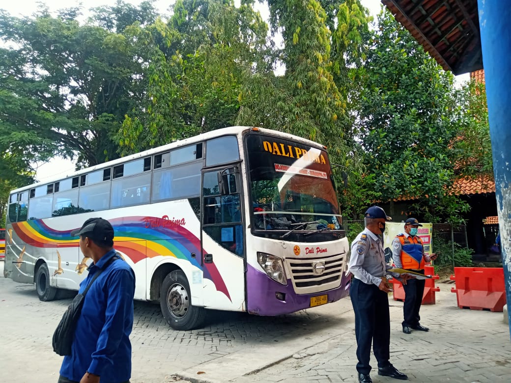 Bus Beroperasi Hanya Angkut Penumpang Non Mudik
