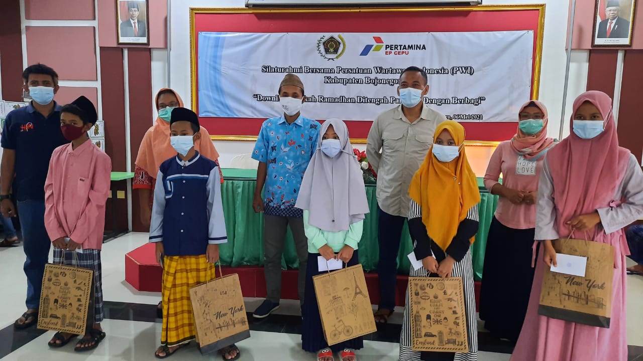 PWI Bojonegoro dan Pertamina EP Cepu Berbagi Bersama Yatim