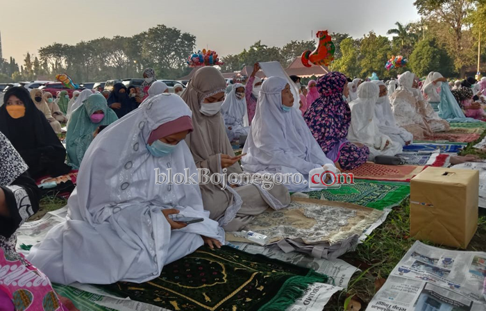 Bupati Bojonegoro dan Forkopimda Salat Ied di Masjid Agung Darrusalam