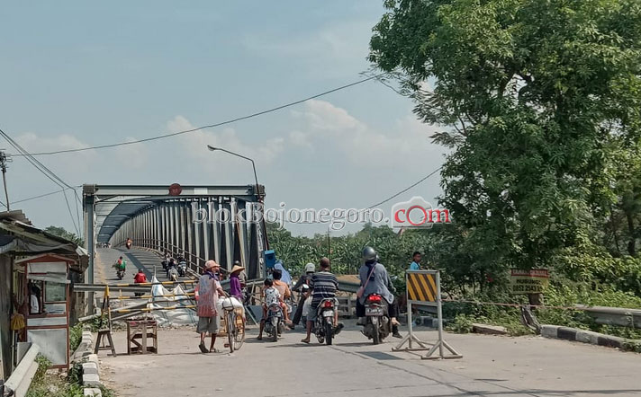 Jembatan Glendeng Kembali Dibuka untuk Kendaraan Roda 2
