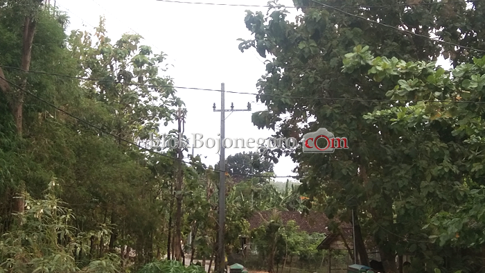 Bahagia Warga RT 12 Dukuh Gowah Akhirnya Teraliri Listrik