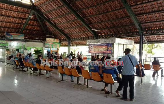 Penumpang Bus Terus Meningkat Pasca H+10 Lebaran