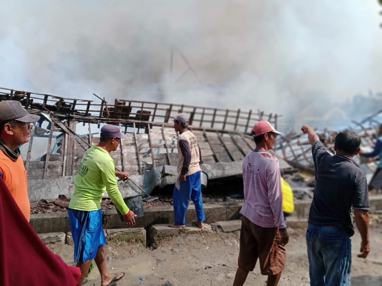 Kebakaran di Kedungadem Hanguskan 8 Rumah Warga