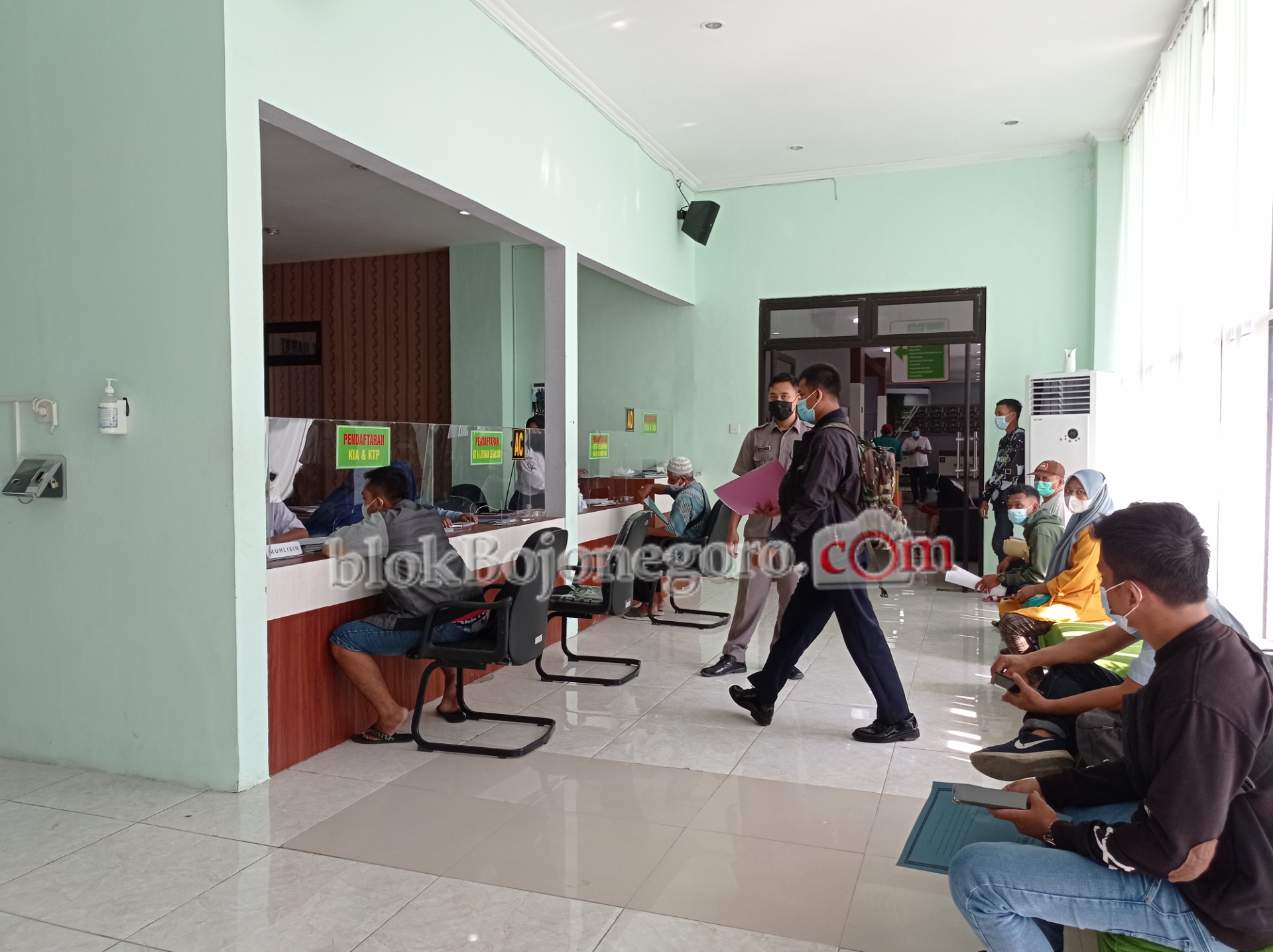 Dispendukcapil Di MPP Ramai, Masyarakat Membuat dan Mengganti KTP 