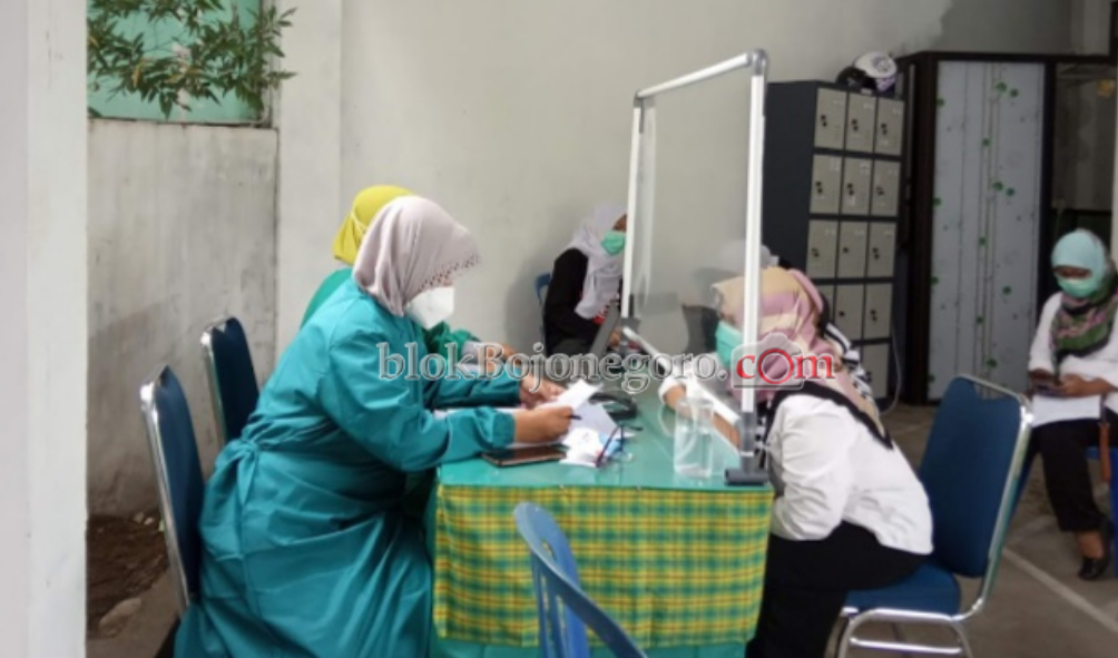 34.923 Kelompok Masyarakat Lansia di Bojonegoro Sudah Divaksin