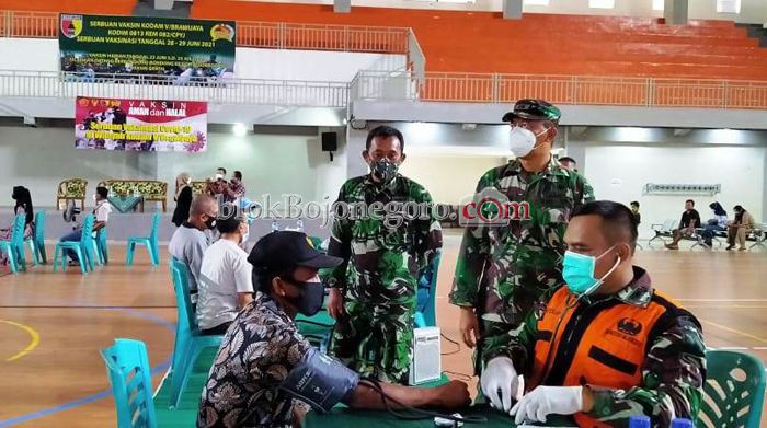 Masyarakat Serbu Vaksinasi Kodim