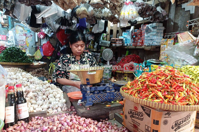 Harga Cabai Rawit Tembus Rp60 Ribu