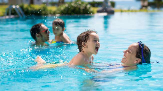 Berenang Tak Hanya Menyehatkan, Namun Tingkatkan Kemampuan Kosakata Anak