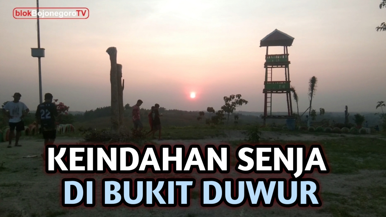 Keindahan Senja dari Atas Bukit Gubuk Duwur