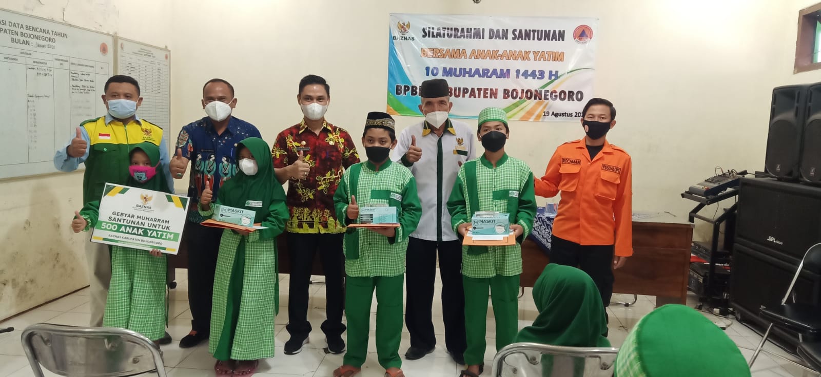 Momentum 10 Muharram BPBD Bojonegoro Berikan Santunan untuk 30 Anak Yatim