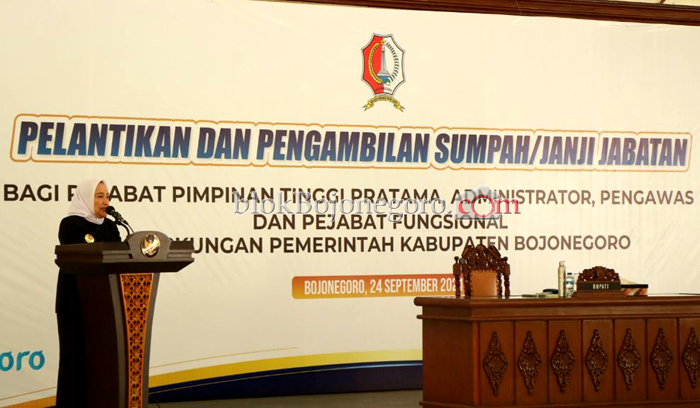 Bupati Lantik 42 Pejabat Pemkab Bojonegoro