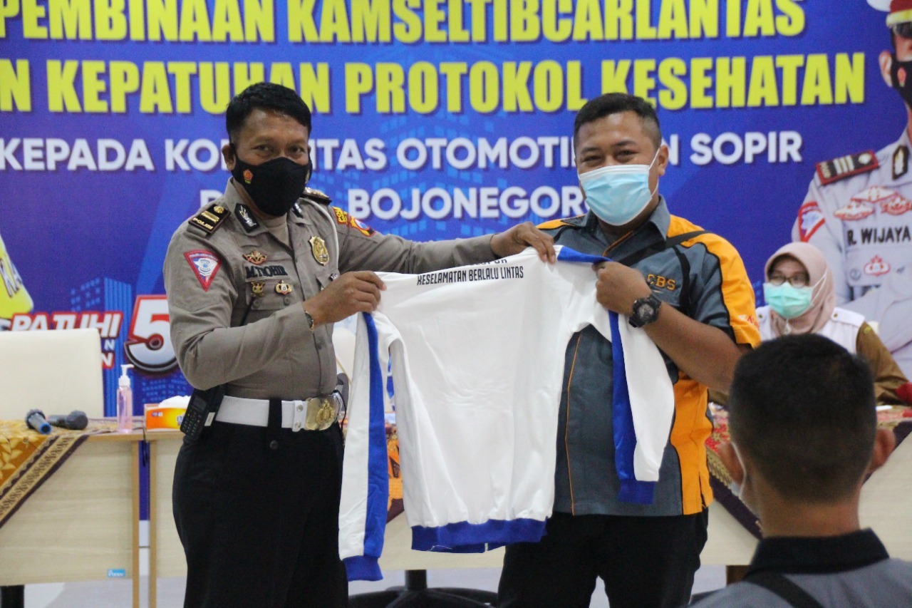 Satlantas Bina Kamseltibcarlantas dan Kepatuhan Prokes
