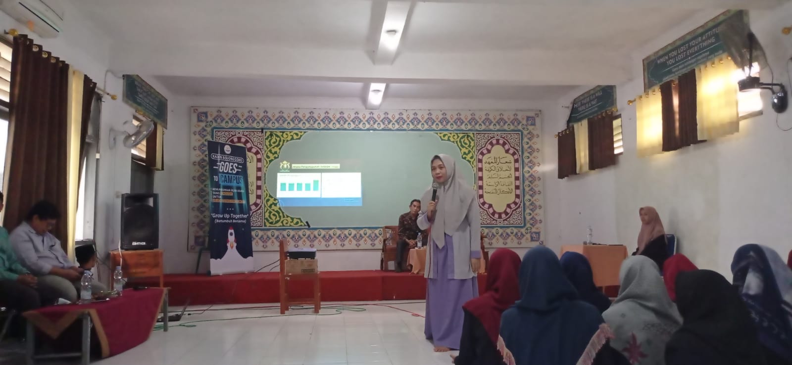 Kadin Bojonegoro Goes to Campus STEBI Al-Rosyid