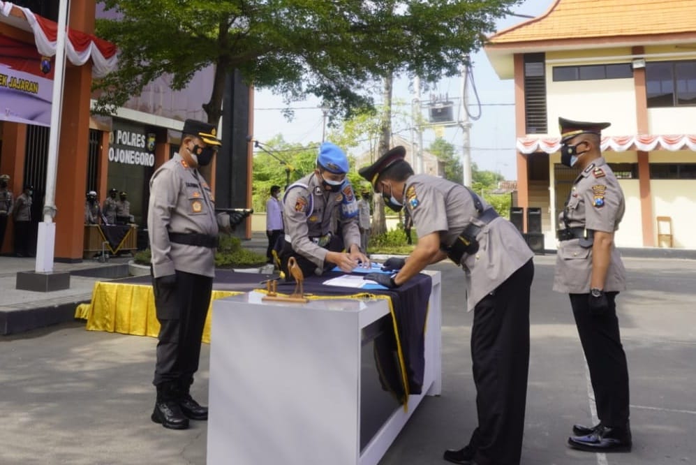 Mutasi Jabatan, Tujuh Kapolsek Berganti
