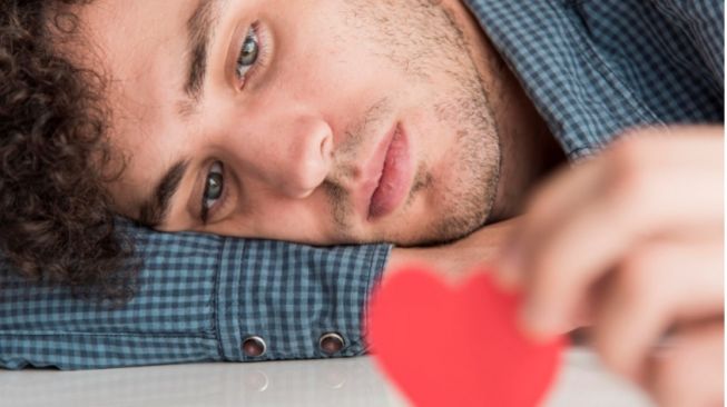 Ternyata Pria Lebih Sakit secara Emosional Ketika Putus Cinta, lho!