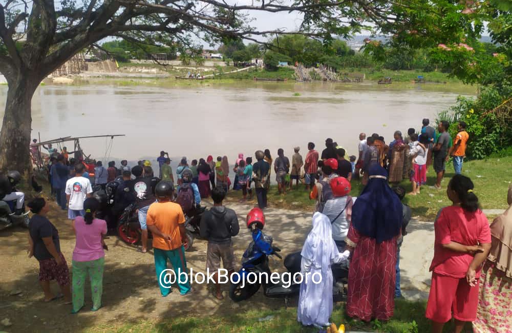 Kasiyan, Pengemudi Perahu Tambangan Ikut Hanyut