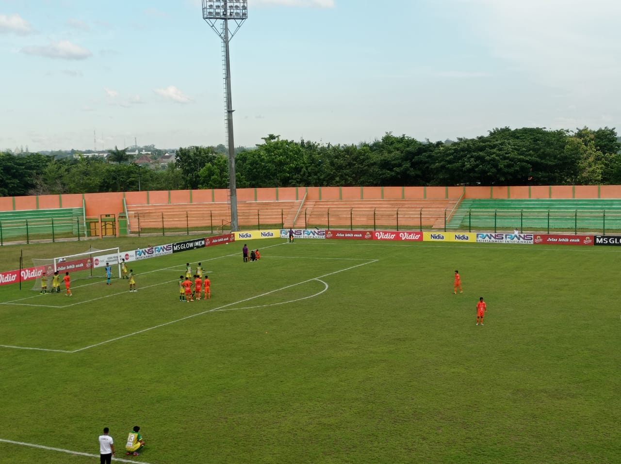 Perdana, Persibo Bantai Persegres 7-0
