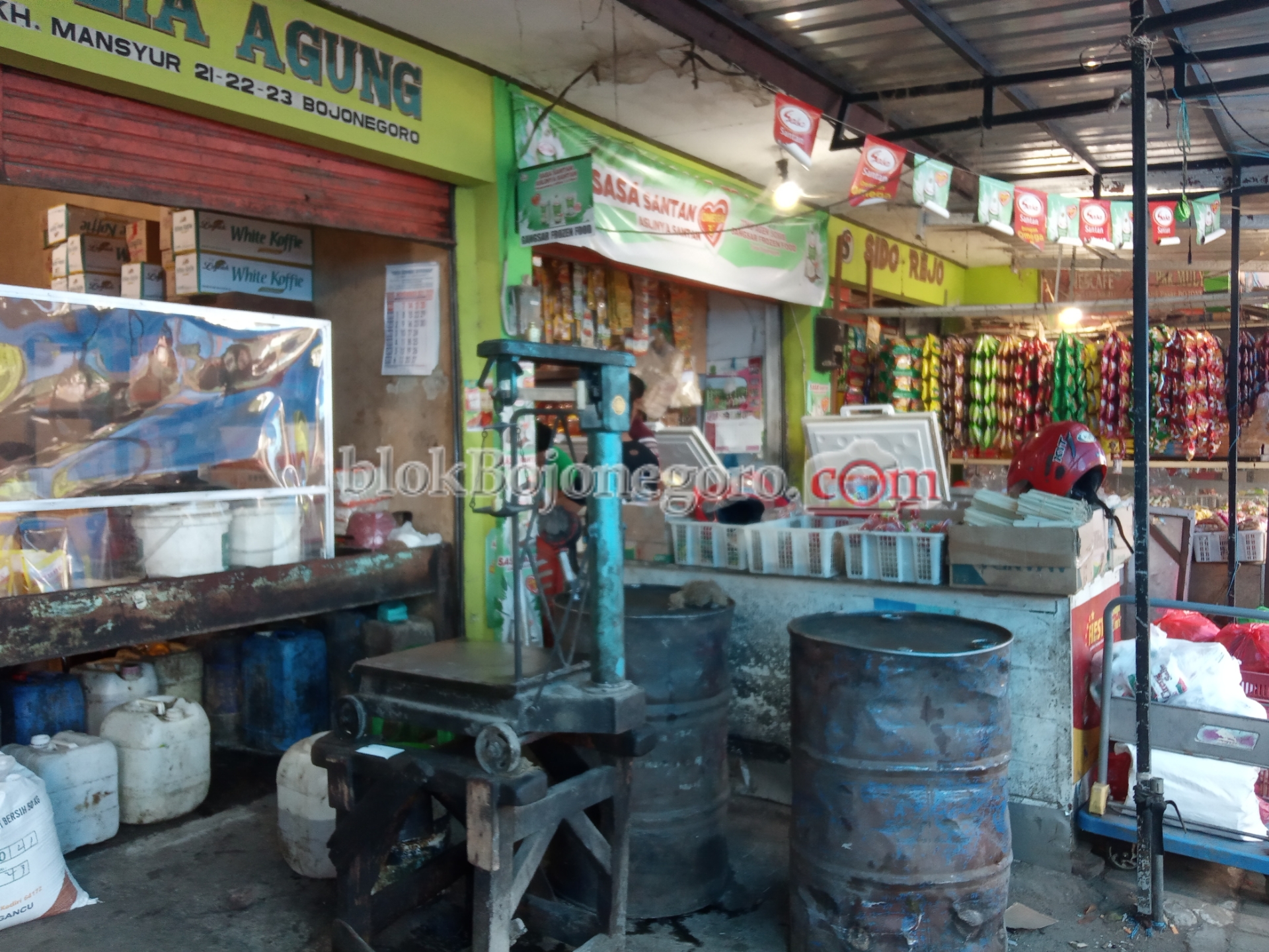 Harga Minyak Goreng Meroket, Berimbas Pada Omzet Penjual Tahu