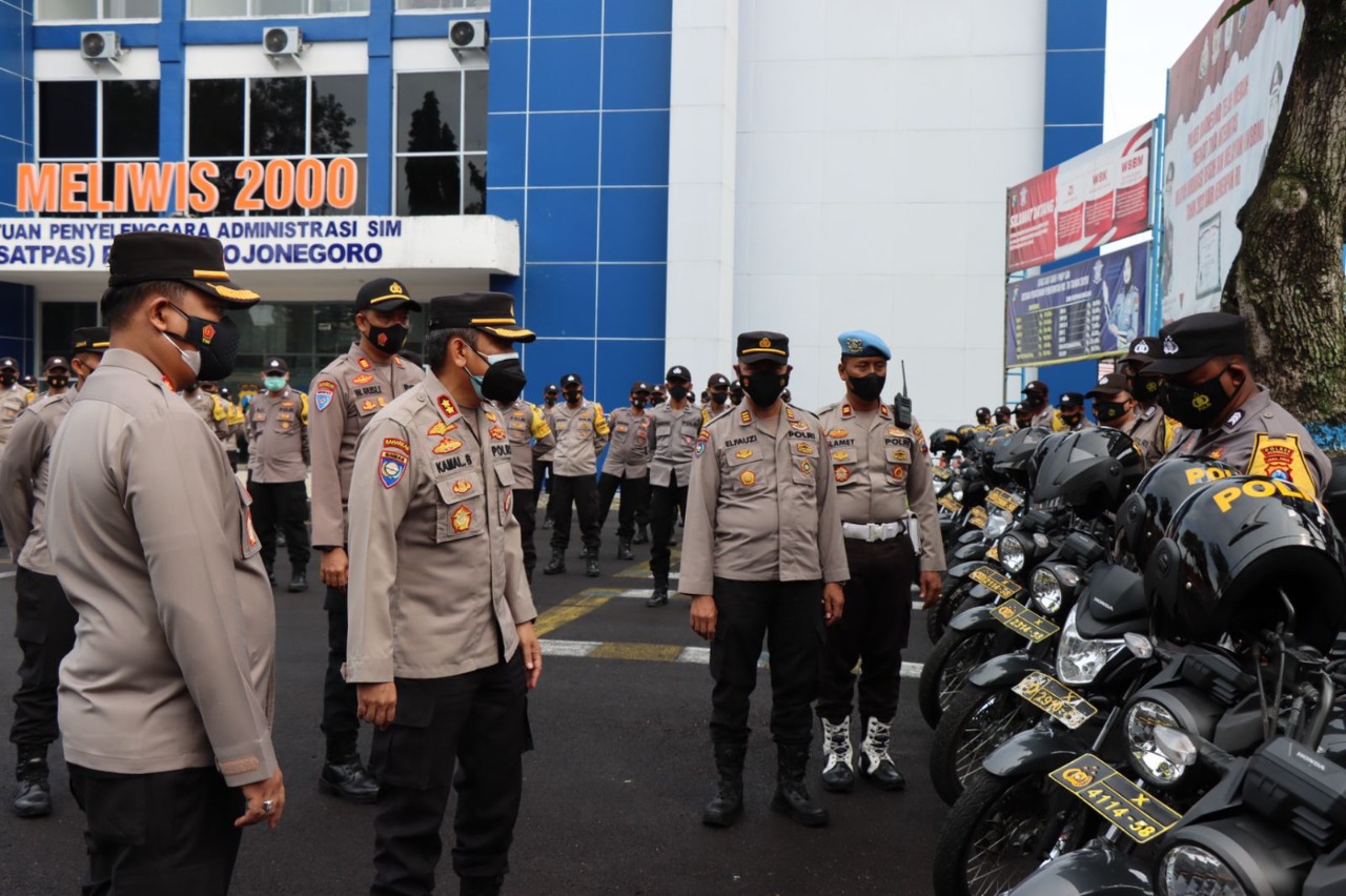 Pandemi, Apel Bhabinkamtibmas Dihadiri Binmas Polda Jatim