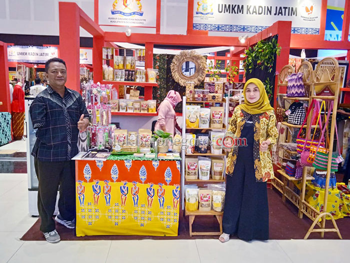 Produk Disabilitas Bersama KADIN Bojonegoro ke Pameran