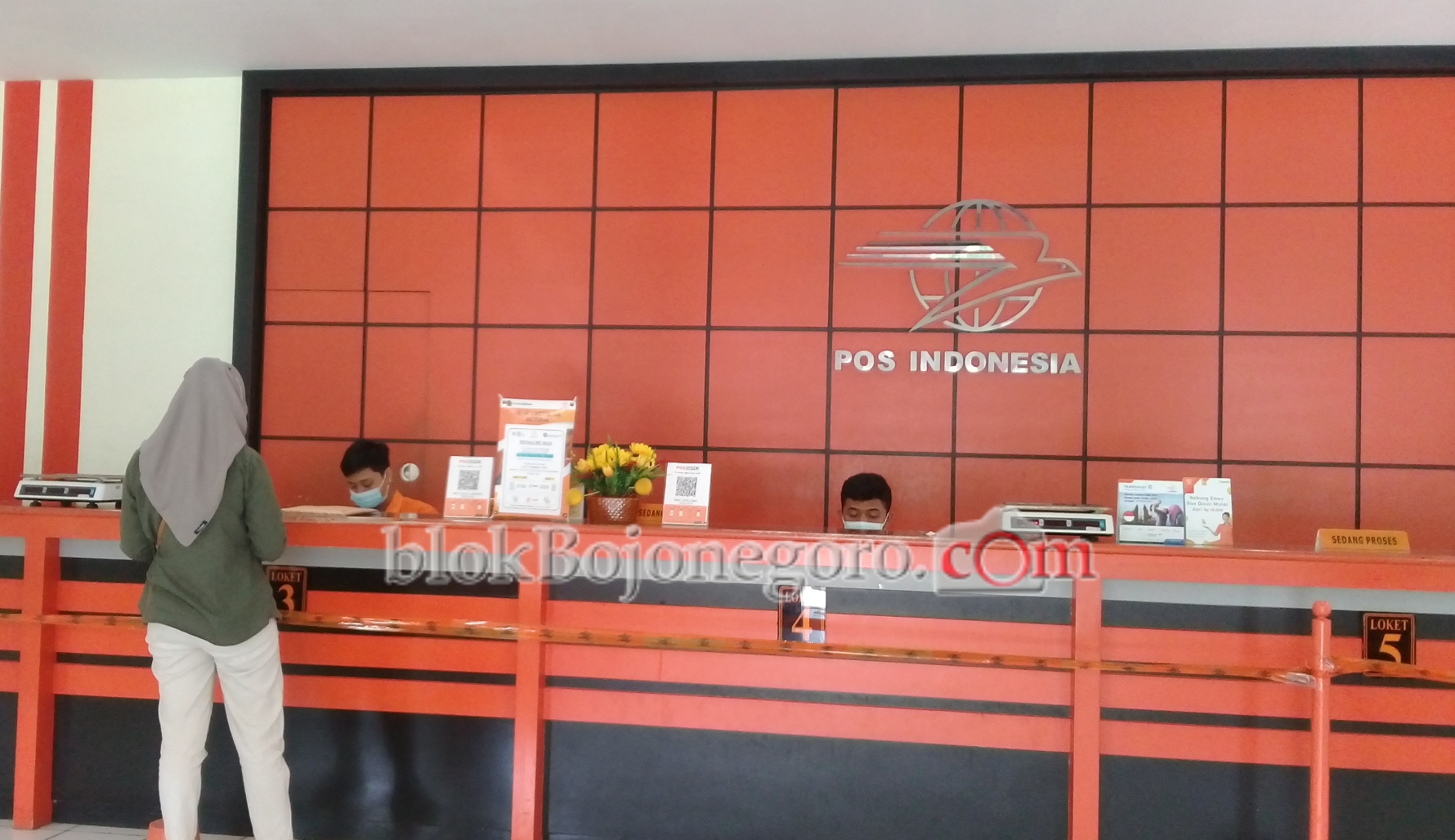 Akhir November, Pengiriman Barang di Kantor Pos Mendominasi