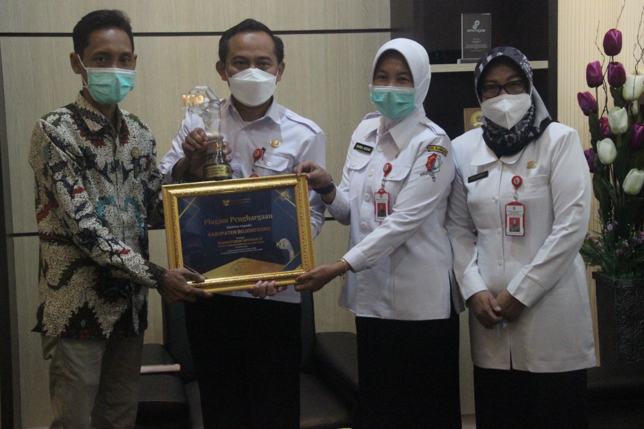 Kabupaten Bojonegoro Raih Penghargaan Keterbukaan Publik Ajang KI Award 2021