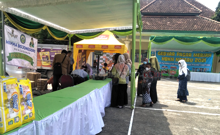 Prokes Ketat di Pasar Meriah HBKN Nataru 2021