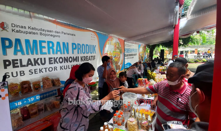 Disbudpar Bojonegoro Gelar Pameran Produk Pelaku Ekraf di Kayangan Api