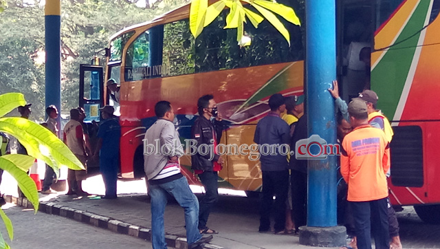 Diprediksi Melonjak saat Nataru, Penumpang di Terminal Wajib Prokes