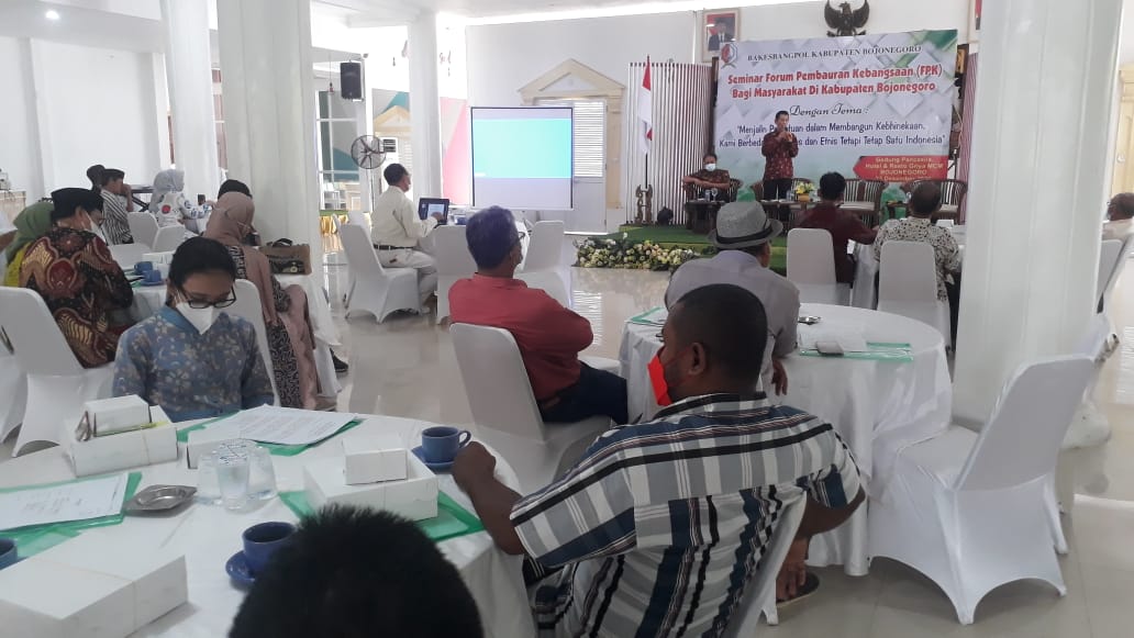 Jaga Keberagaman Masyarakat, Bakesbangpol Bojonegoro Gelar Seminar FPK