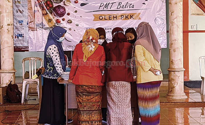 PKK Desa Sekaran Gelar Lomba Cipta Menu PMT