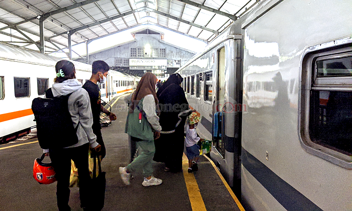 Natal 2021, Penumpang Stasiun Terpantau Nomal