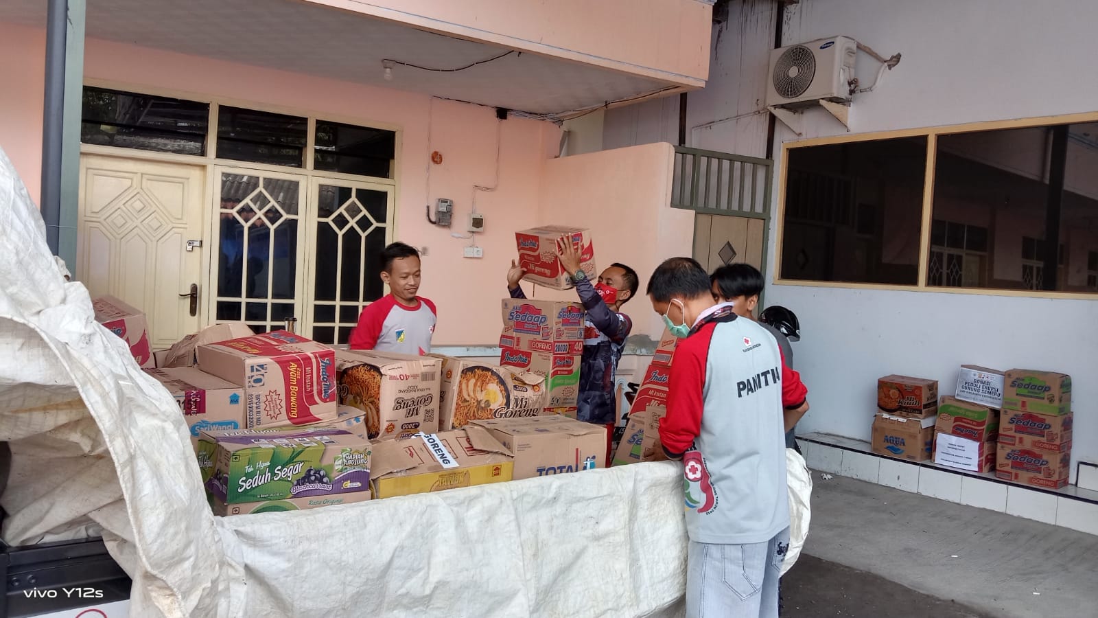 PMI Bojonegoro Kirim Bantuan Erupsi Semeru