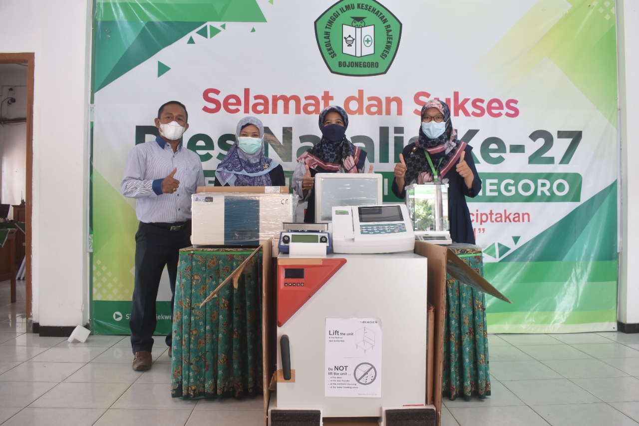Bersaing Antar Kampus Nasional, STIKES Rajekwesi Menangi CFV Program PPPTV-PTS