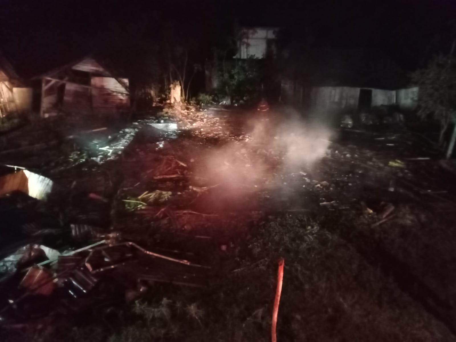 Kebakaran Hanguskan Sebuah Rumah Beserta Isinya di Desa Tulungagung