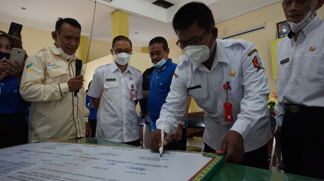 Tandatangani Pakta Integritas, Dinsos Siap Wujudkan Pelayanan Terbaik
