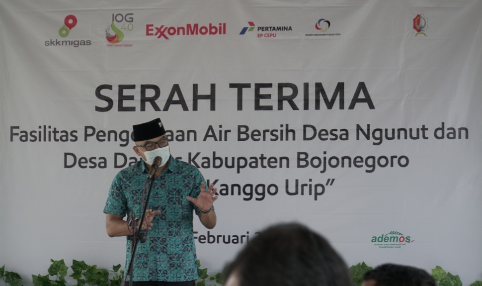 EMCL Bersama Mitra Serah Terima Air Bersih untuk Kecamatan Dander