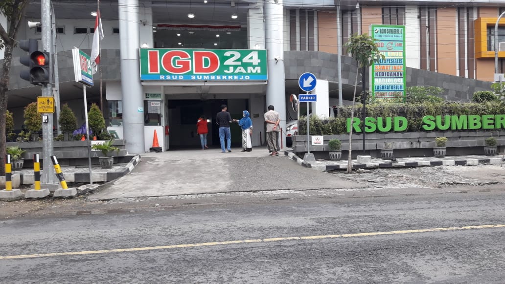 Masyarakat Keluhkan Tidak Adanya Zebra Cross di Depan RSUD Sumberrejo