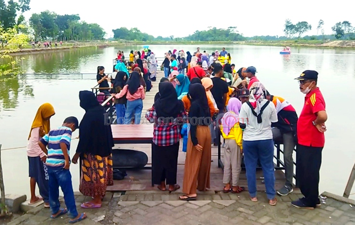 Belum Diresmikan, Embung Sidobandung Diserbu Ratusan Pengunjung