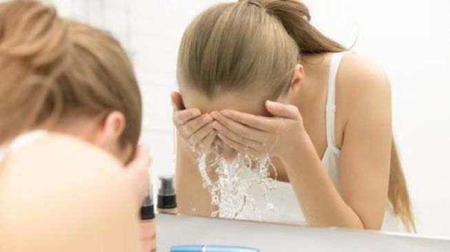 Bukan 2 Kali Sehari, Sains Ungkap Seberapa Sering Orang Harus Cuci Muka