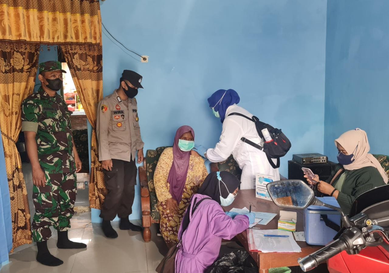 15 Desa di Kecamatan Sumberrejo Menggelar Vaksinasi Secara Serentak