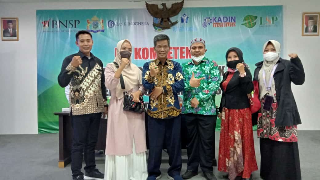 4 Pengurus KADIN Bojonegoro Ikuti Uji Kompetensi Kurator