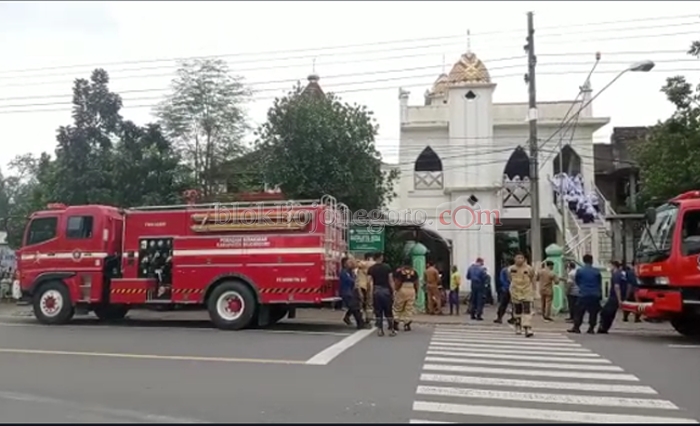 Akibat Korsleting Listrik, Pesantren di Kalitidu Terbakar
