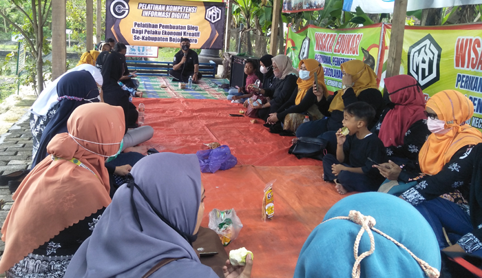 CEC Bojonegoro Gelar Pelatihan Kompetensi Informasi Digital Pelaku Usaha Kreatif